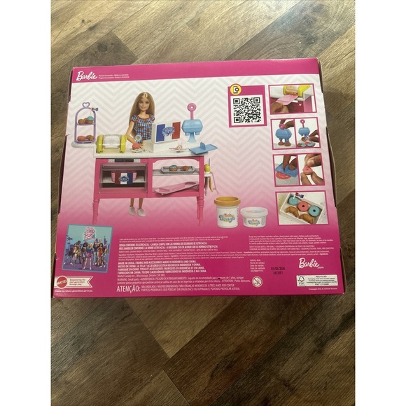 Barbie It Takes Two Café Playset with 18 Pastry Making Accessories HJY19 - NIB - Picture 5 of 5